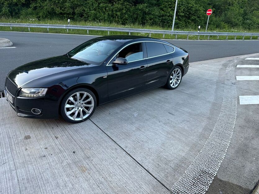 Audi A5 300.023 km 8.000 € Bochum 44866