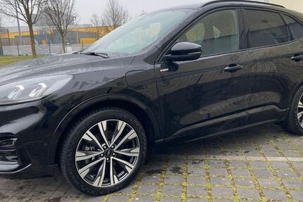 Ford Kuga 57.000 km 20.999 € Mülheim an der Ruhr 45473