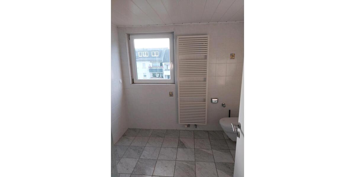 Dachgeschoßwohnung Dortmund Hombruch - 3 Zimmer, 62 m&sup2;, 560&euro; | Angebot:27586137