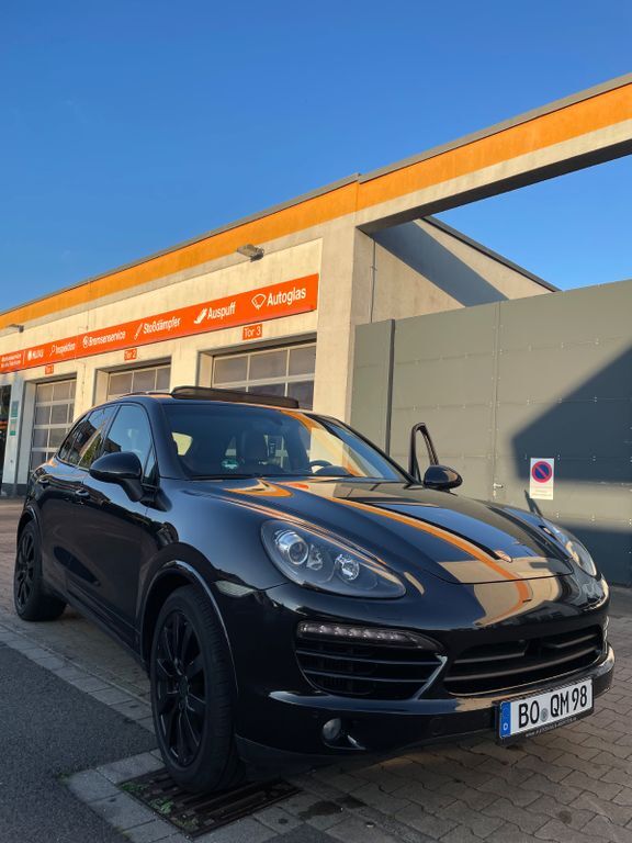 Porsche Cayenne 238.000 km 19.500 € Bochum 44892