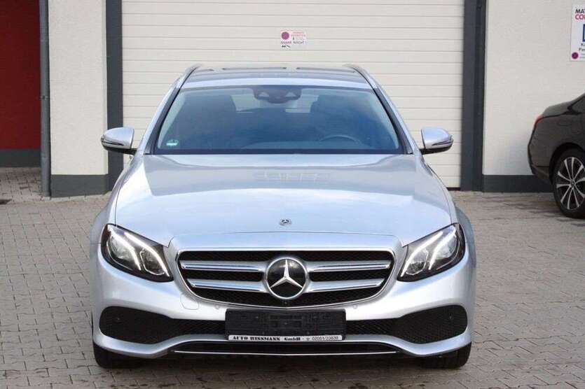 E 220