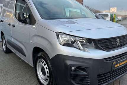 Peugeot Partner 23.435 km 8.850 &euro; Essen 45327