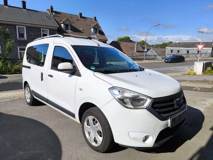Dokker