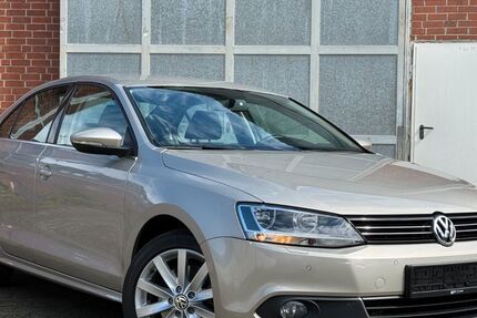 VW Jetta 50.950 km 12.999 &euro; Oberhausen 46049