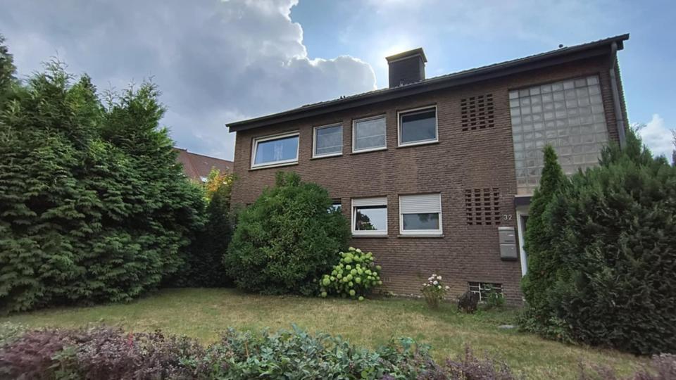 Zweifamilienhaus in Selm 183 qm OG vermietet EG frei 889 qm insg. zimmer