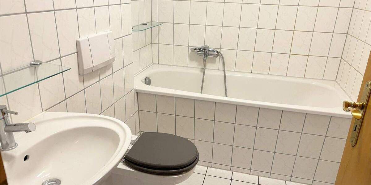 Etagenwohnung Essen Stadtkern - 4 Zimmer, 95 m&sup2;, 890&euro; | Angebot:25773897