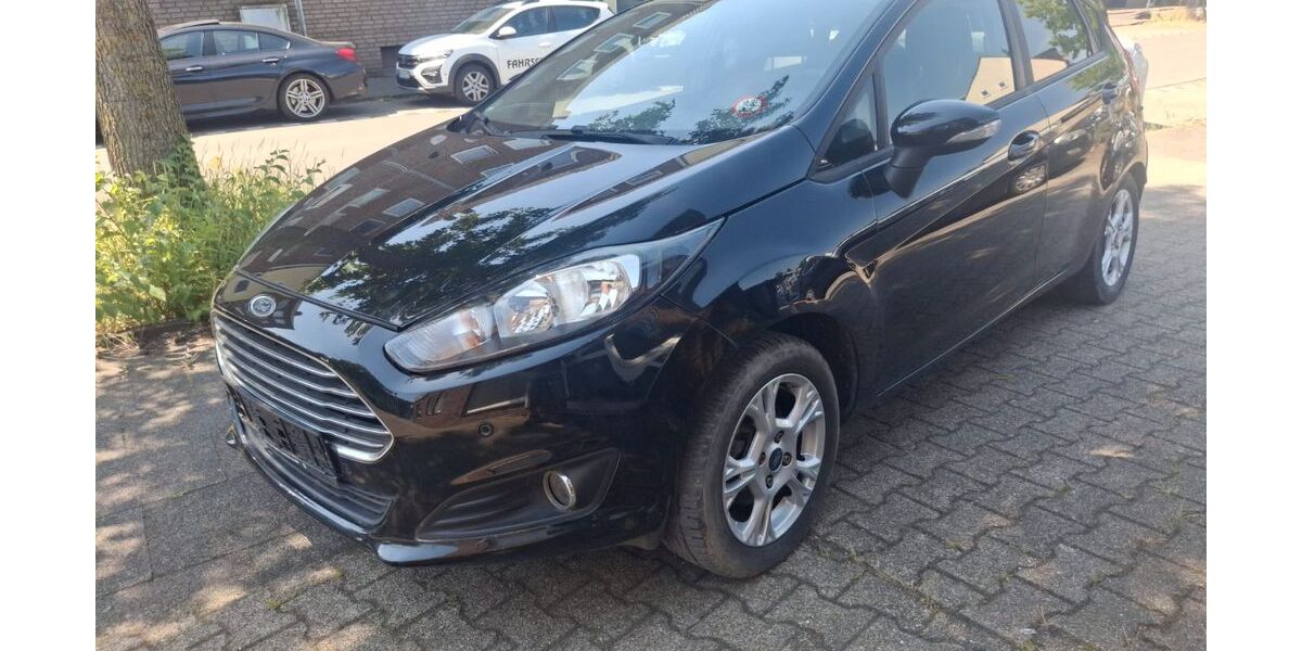 Ford Fiesta 185.000 km 2.550 &euro; Bottrop 46236