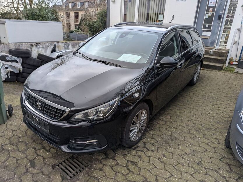 Peugeot 308 198.800 km 8.950 € Mülheim-Ruhr 45473