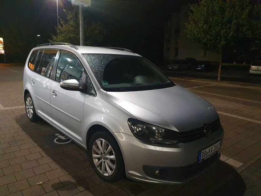 VW Touran 258.300 km 6.450 € Dortmund 44319