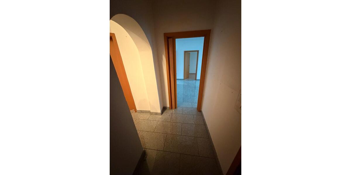 Etagenwohnung Essen Stadtbezirk VI - 4 Zimmer, 100 m&sup2;, 1.100&euro; | Angebot:25596582