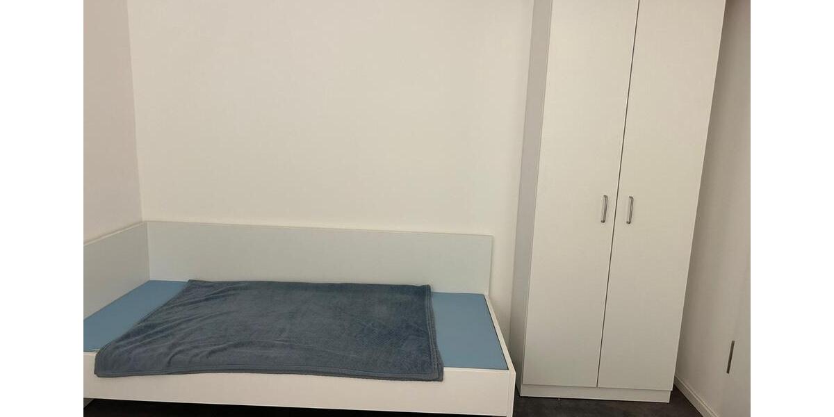 Erdgeschoßwohnung Bochum Laer - 1 Zimmer, 22 m&sup2;, 390&euro; | Angebot:25499331