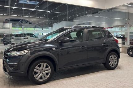 Dacia Sandero 41.231 km 15.670 &euro; Oberhausen (am CentrO) 46047