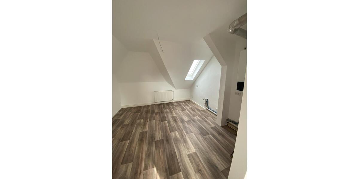 Dachgeschoßwohnung Hattingen Blankenstein - 3 Zimmer, 60 m&sup2;, 500&euro; | Angebot:26551768