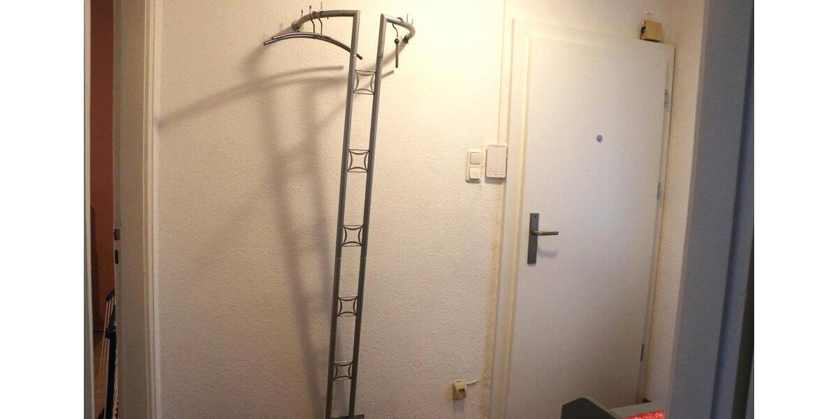 Helle möblierte Wohnung mit Einbauküche Uni und Limbecker Platz 2 zimmer