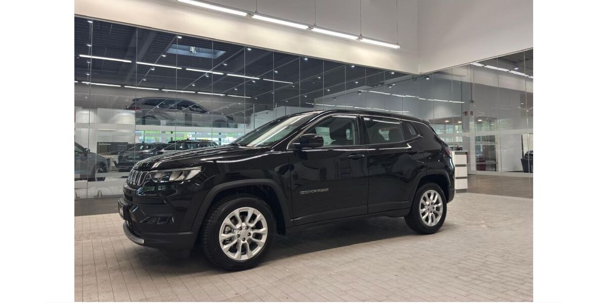 Jeep Compass 5.706 km 23.870 &euro; Oberhausen 46049