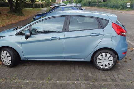 Ford Fiesta 94.000 km 3.300 € Recklinghausen 45657
