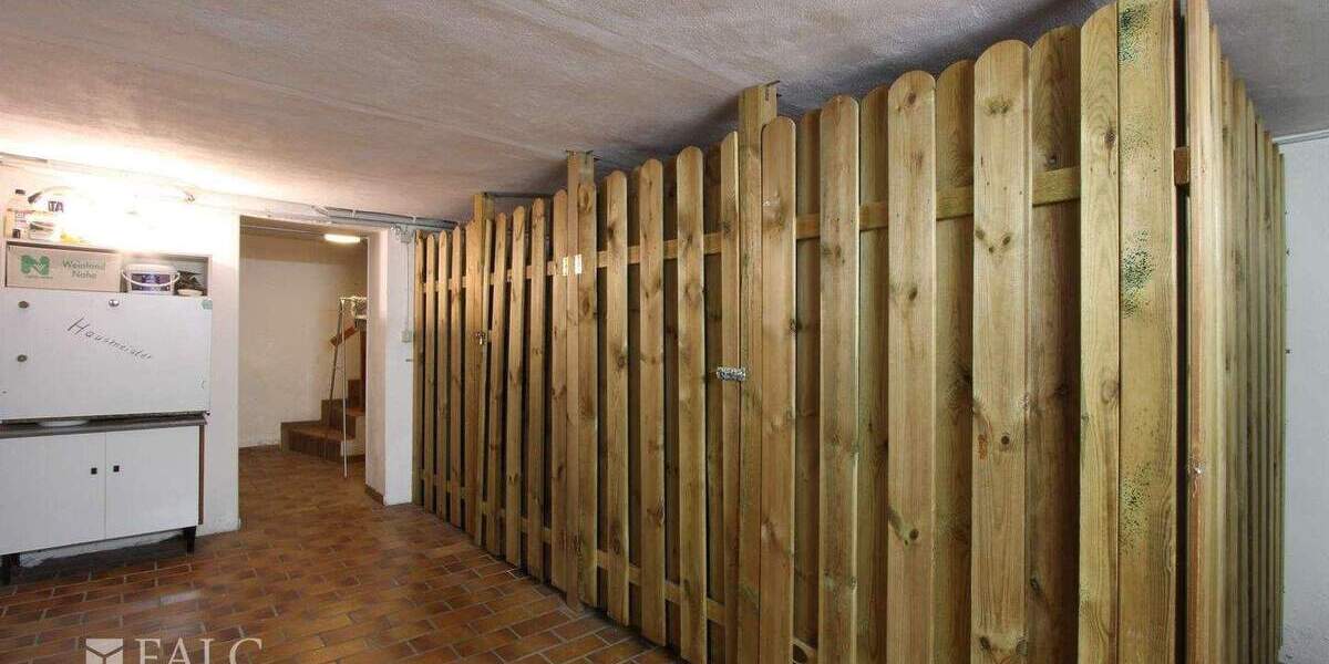 Reihenmittelhaus Oberhausen - Sterkrade Sterkrade-Mitte - 1 Zimmer, 300 m&sup2;, 369.000&euro; | Angebot:25683252