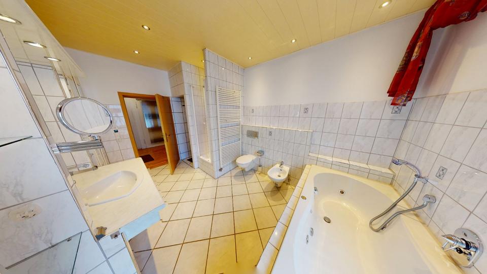 Erdgeschoßwohnung Wuppertal Gemarkung Langerfeld - 5.5 Zimmer, 125 m&sup2;, 874&euro; | Angebot:25751939