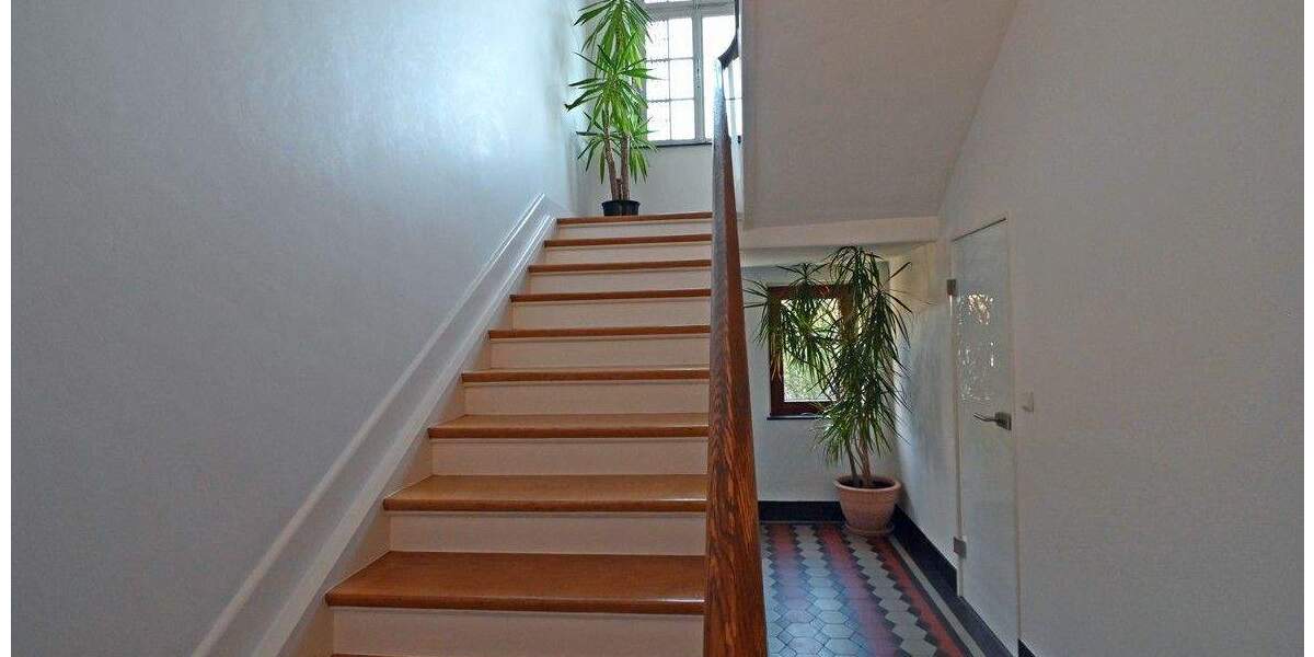 Eine echte Rarität! Historisches Pfarrhaus auf tollem Grundstück in Bochum-DahlhausenLinden 1 zimmer