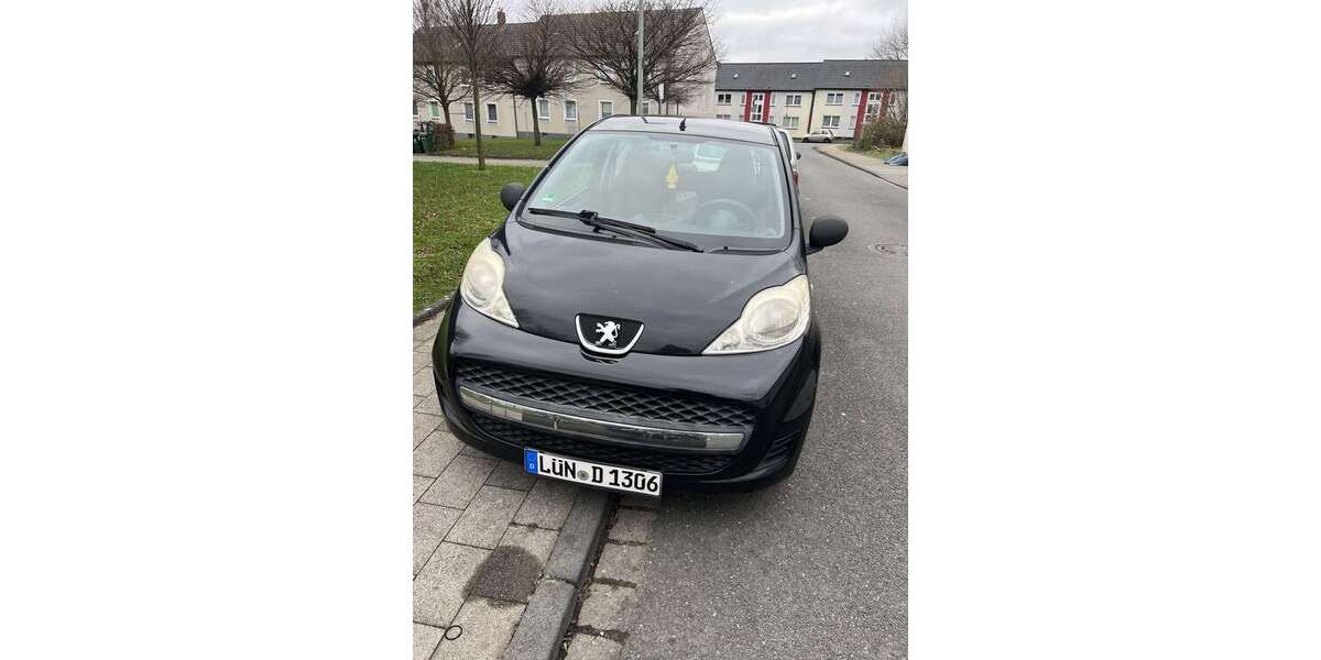 Peugeot 107 166.000 km 1.750 &euro; Oberhausen 46119