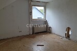 *Renovierungsobjekt* - Kapitalanlage mit Potenzial: Dachgeschosswohnung in begehrter Wohngegend - Etagenwohnung Dortmund Aplerbeck | Angebot:23653850