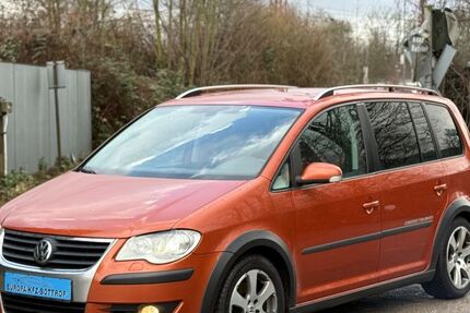 VW Touran 220.353 km 3.500 &euro; Bottrop 46238