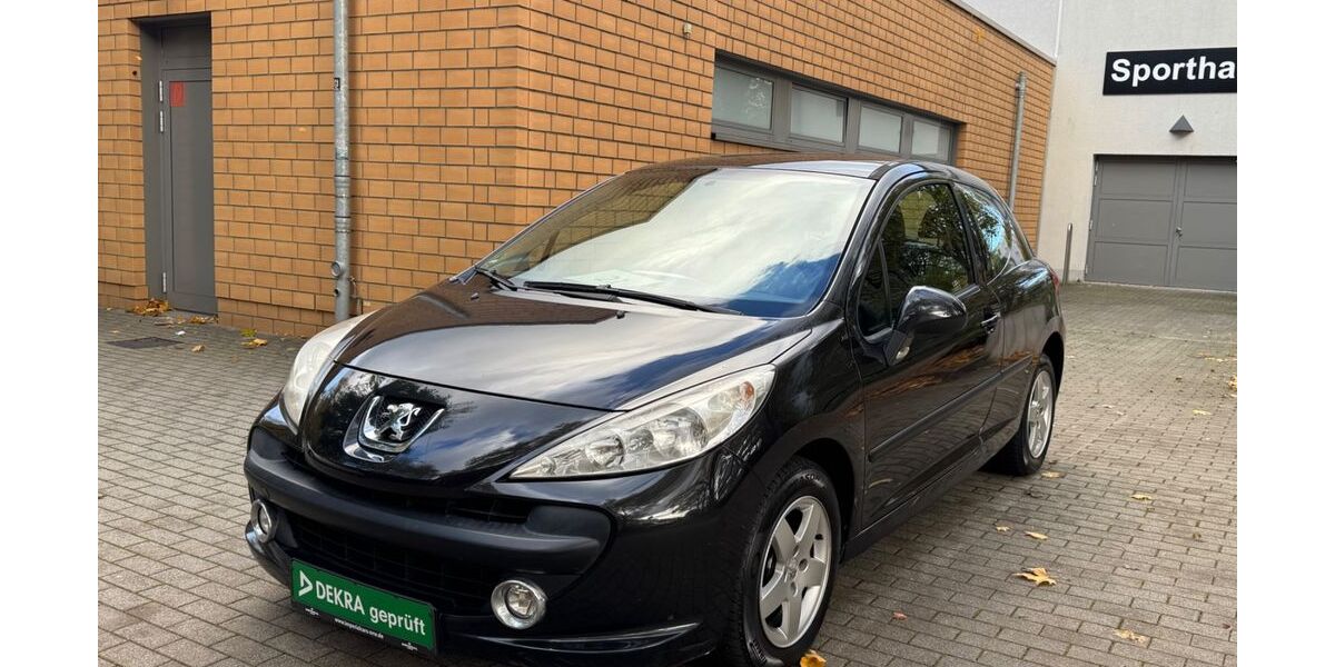 Peugeot 207 174.454 km 2.990 &euro; Essen 45326