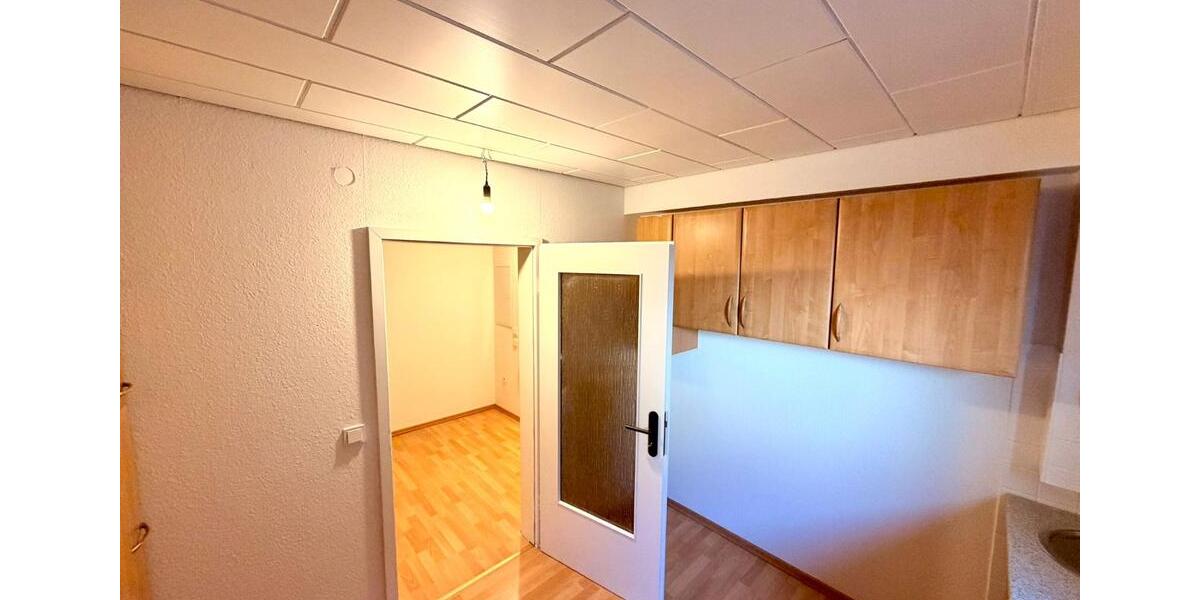 Wunderschöne, frisch renovierte Souterrain-Wohnung in Top-Lage 2 zimmer