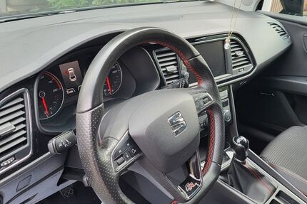 Seat Leon 77.100 km 13.800 &euro; Dortmund 44269