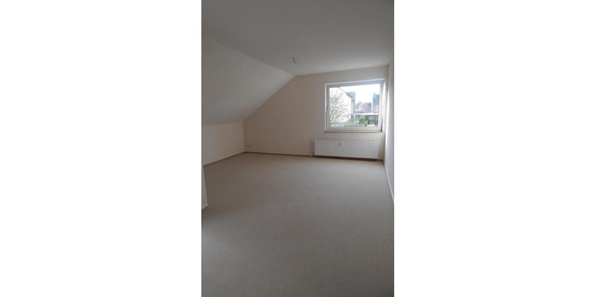 Dachgeschoßwohnung Dortmund Aplerbeck - 3.5 Zimmer, 105 m&sup2;, 995&euro; | Angebot:26428265