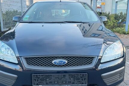Ford Focus 82.000 km 2.999 &euro; Oberhausen 46047