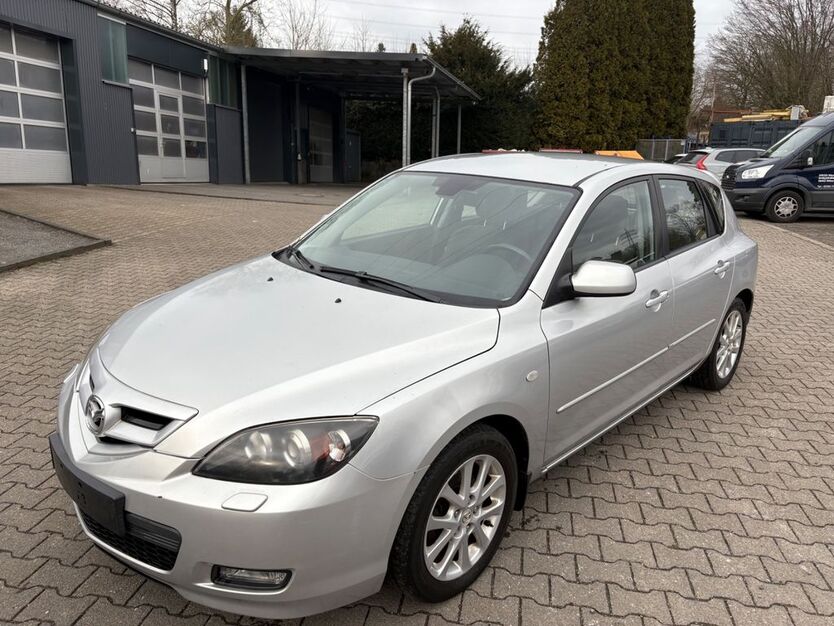 Mazda 3 212.000 km 1.590 € Witten 58454