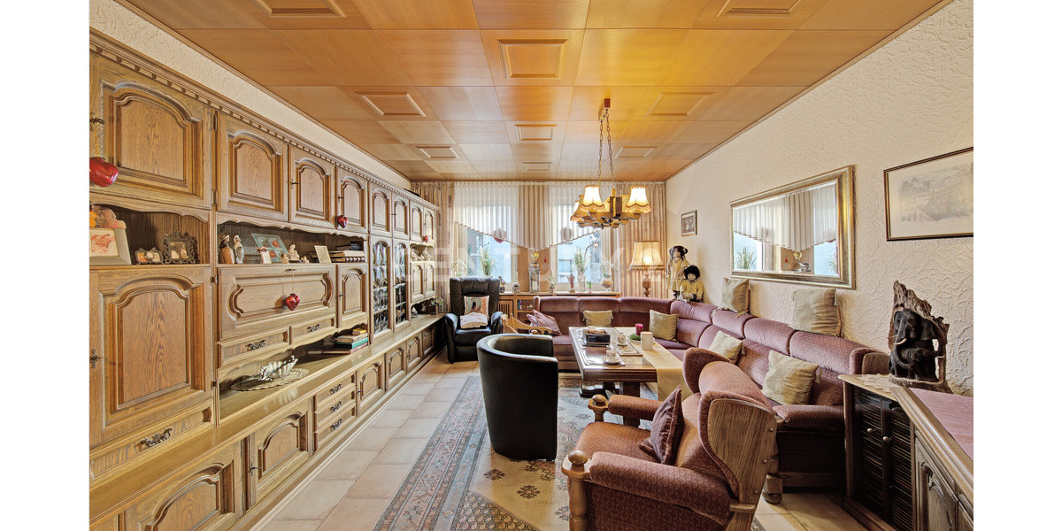 Aufgepasst! Entwicklungsfähiges Zinshaus mit angrenzendem Bau-Gewerbegrundstück - Mehrfamilienhaus, Wohnhaus Castrop-Rauxel Habinghorst Rauxel Habinghorst | Angebot:23544542