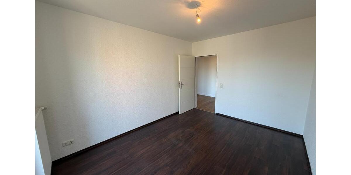 Etagenwohnung Gelsenkirchen Gelsenkirchen-Nord - 3 Zimmer, 81 m&sup2;, 730&euro; | Angebot:25803665