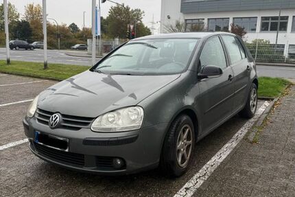 VW Golf 221.000 km 3.300 &euro; Hagen 58135
