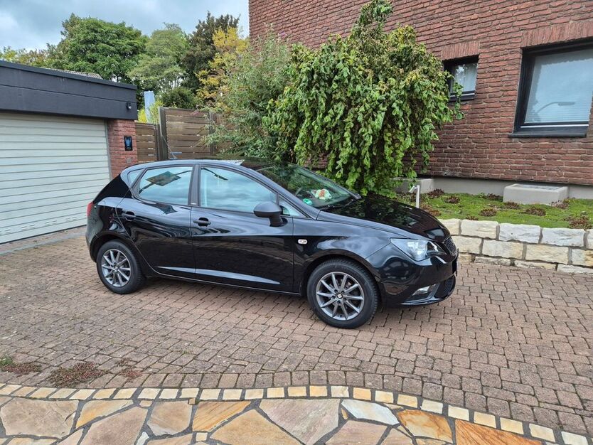 Seat Ibiza 79.000 km 7.200 € Velbert 42549