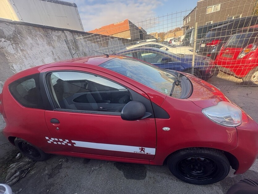 Peugeot 107 234.307 km 1.400 € Gelsenkirchen 45879