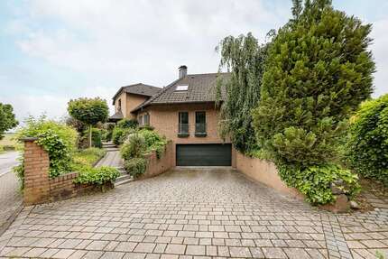 Haus Ennepetal - 8 Zimmer, 280 m&sup2;, 679.000&euro; | Angebot:26905875