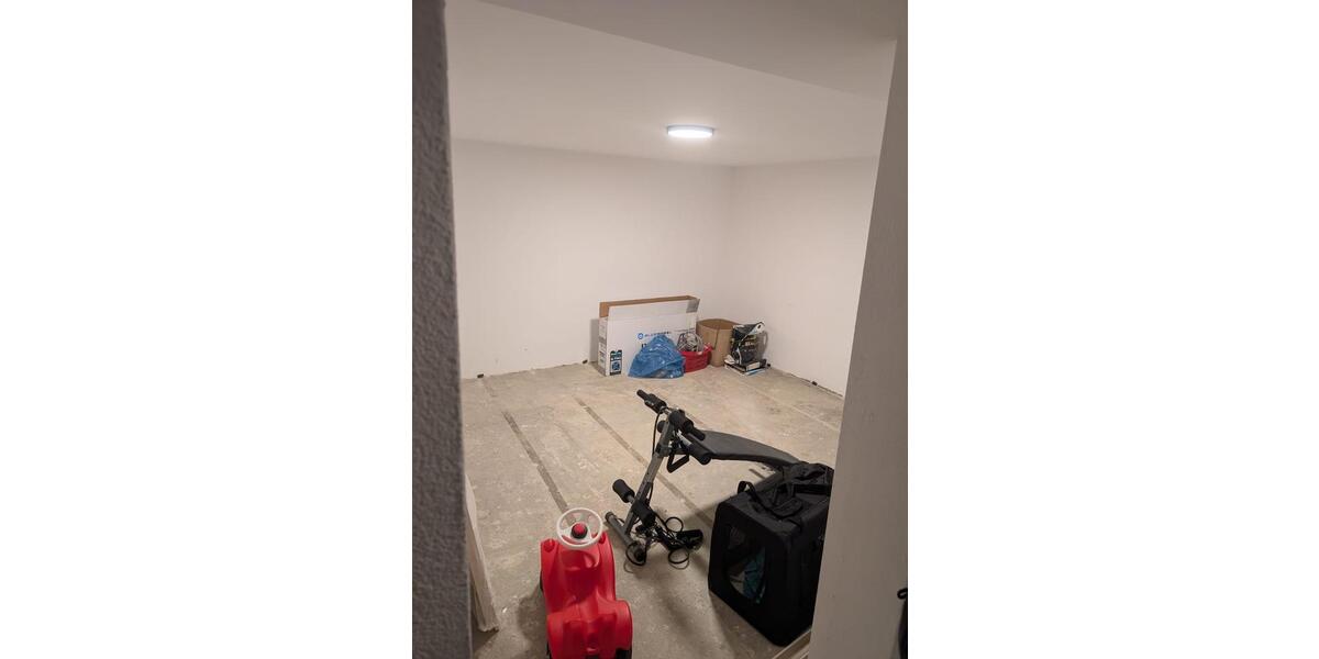 Kernsaniertes Reihenendhaus mit Garten, Garage & Stellplätzen 4 zimmer