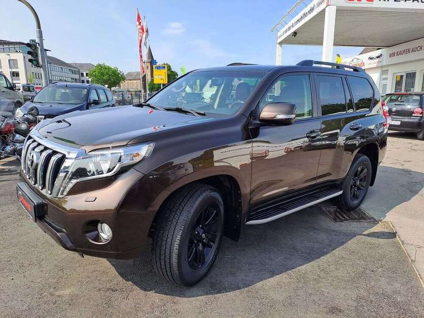 Land Cruiser