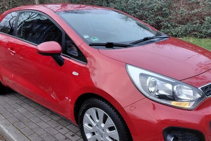 Kia Rio 129.000 km 2.999 &euro; Gelsenkirchen 45889