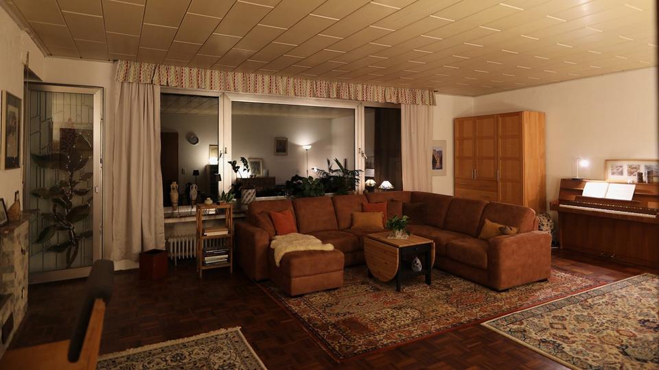 Haus zu verkaufen - 70er Jahre Bungalow am Haardrand 8 zimmer