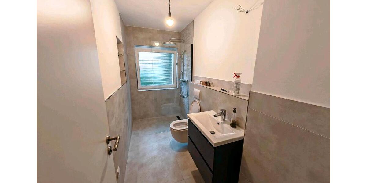 Etagenwohnung Essen Stadtbezirk VI - 6 Zimmer, 122 m&sup2;, 270.000&euro; | Angebot:26447283