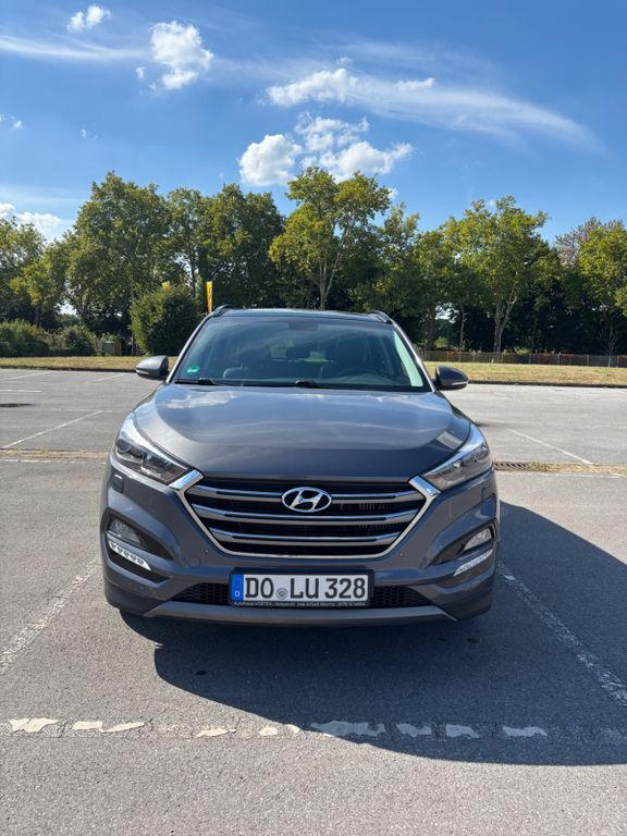 Hyundai TUCSON 157.000 km 15.600 € Dortmund 44147