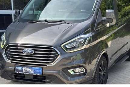 Ford Tourneo Custom 158.000 km 26.950 € Essen-Kettwig 45219