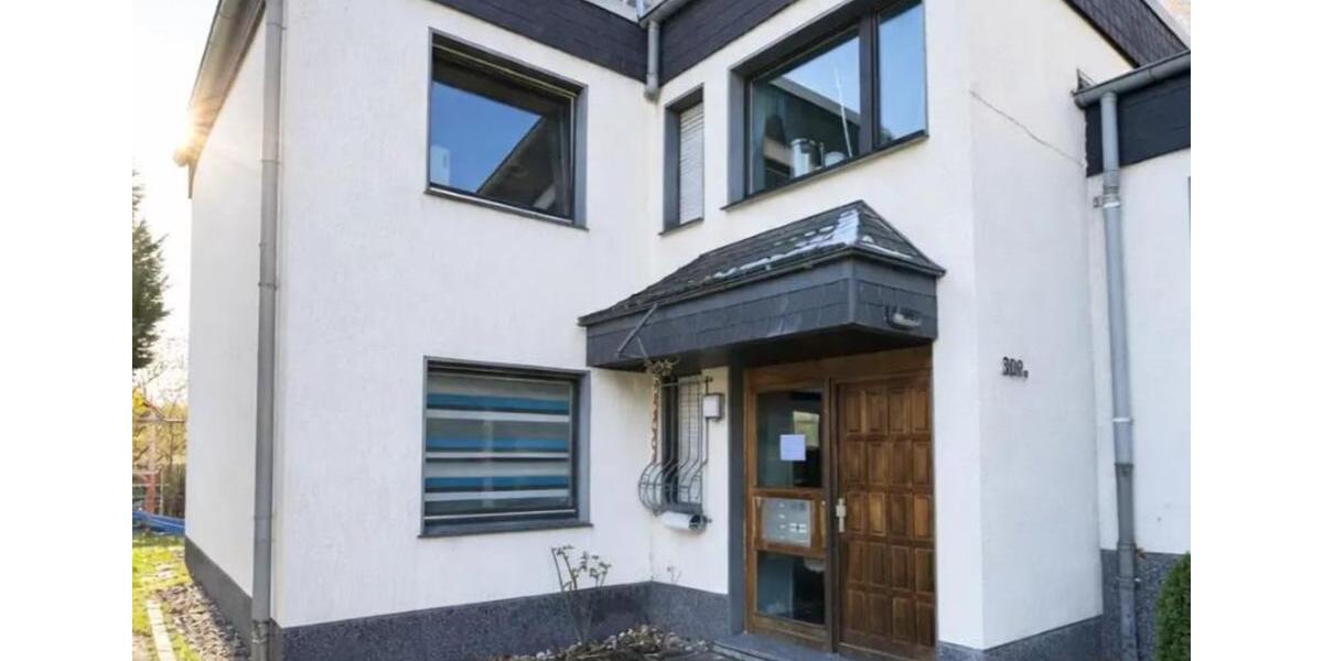 Terrassenwohnung Bochum Laer - 7 Zimmer, 160 m&sup2;, 2.400&euro; | Angebot:25168867