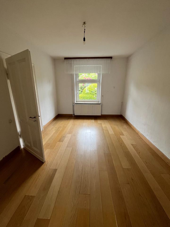 Mehr- Einfamilienhaus mit viel Platz und Garten -PROVISIONSFREI-