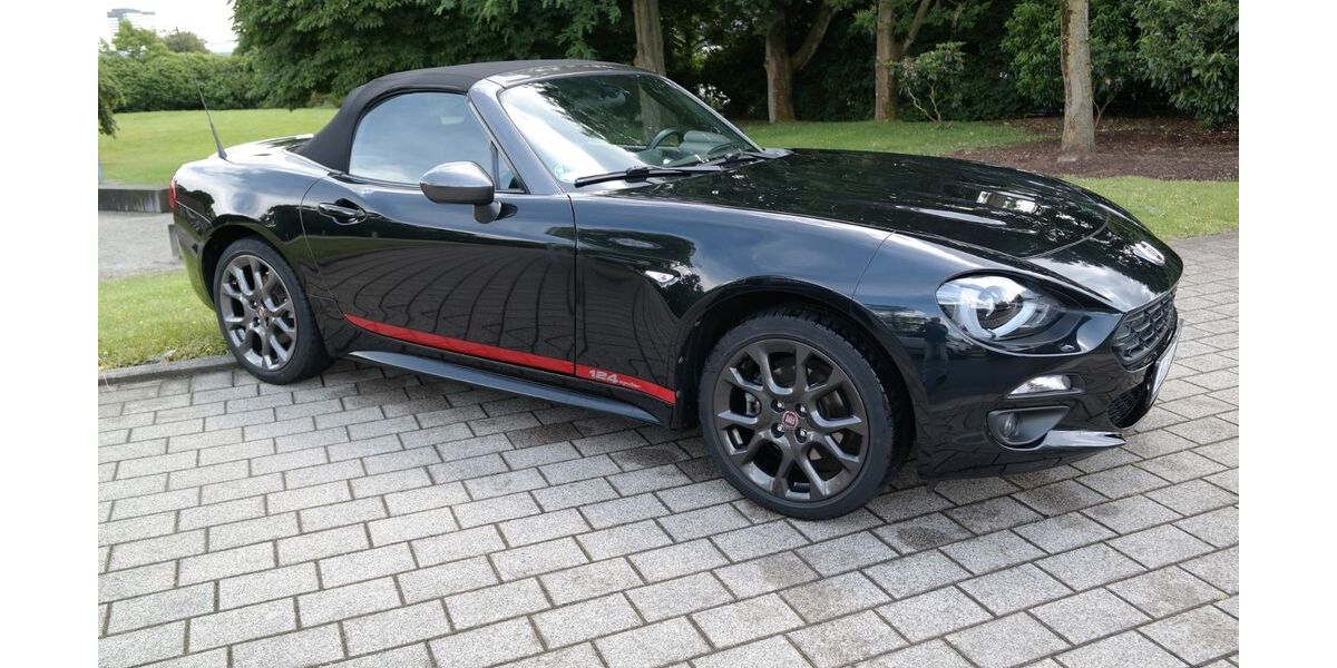 Fiat 124 Spider 56.564 km 17.900 &euro; Essen 45329