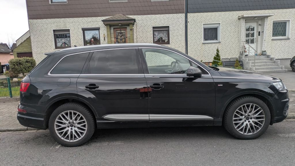 Audi Q7 82.000 km 42.999 &euro; Herne 44653