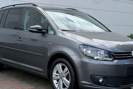 VW Touran 231.500 km 5.900 &euro; Bottrop 46236